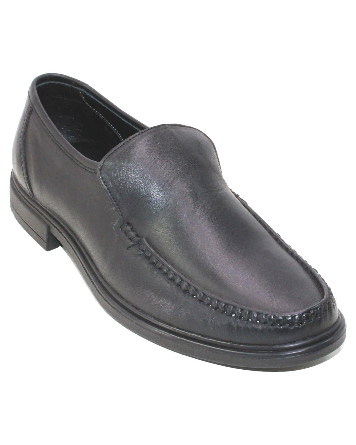 حذاء رسمي إيطالي باللون الأسود واجهة أمامية