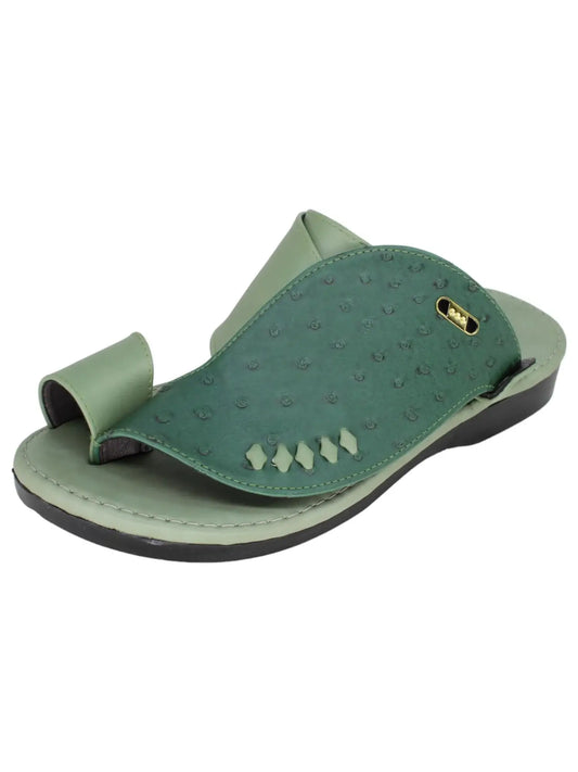 حذاء شرقي نقش جلد نعام - اخضر - صورة امامية