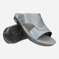 Men's-Comfortable-Stylish-Slipper-Grey-Image-of-the-sole