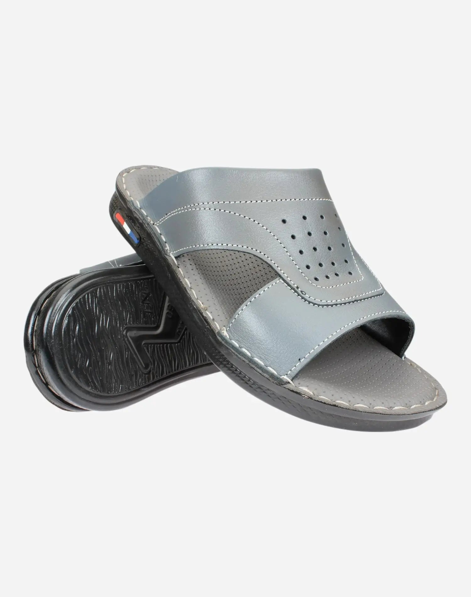 Men's-Comfortable-Stylish-Slipper-Grey-Image-of-the-sole