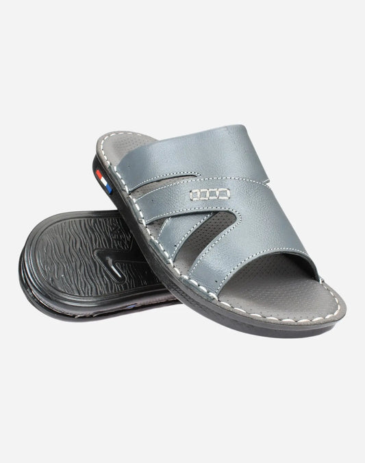 Practical-and-comfortable-men-slippers-grey-color-Image-of-the-sole